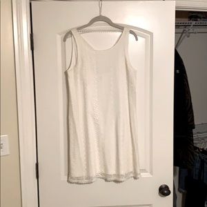 BEAUTIFUL WHITE LACE OVERLAY DRESS W/ CUTOUT BACK